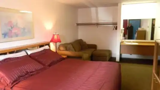 Motel West - 20