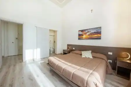 B&B Ambitious - 22