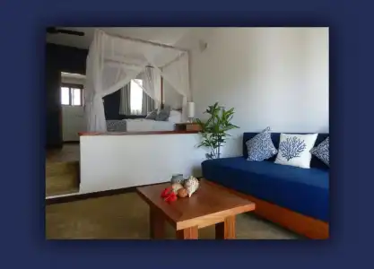 L'Hirondelle Self Catering Guest House - 24