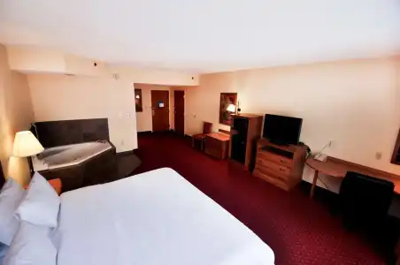 Hampton Inn & Suites Louisville East - 6