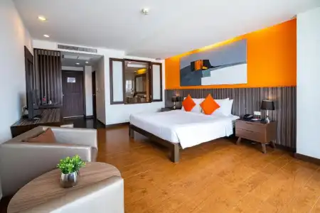 J Pattaya - 38