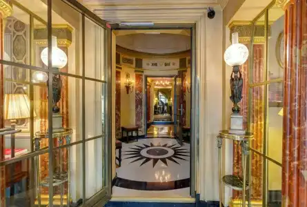 L'Hotel - 46