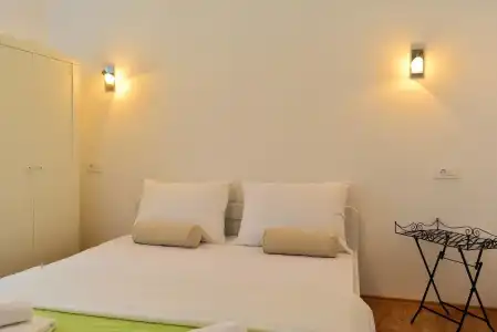 Golden B&B - 25