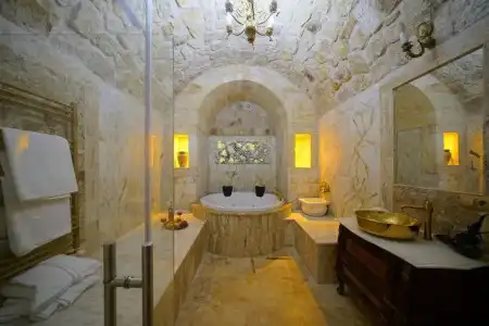 Serenus Cave Suites - 114