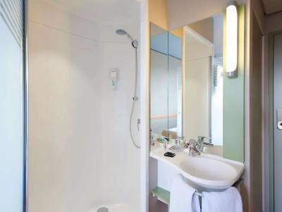 ibis budget Basel City - 43