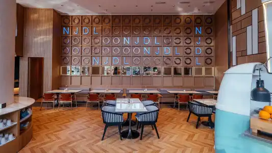 Holiday Inn Shanghai Nanjing Road - 27