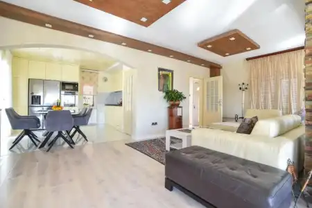Villa Dragana with Heading Swimming Pool and Parking - 2