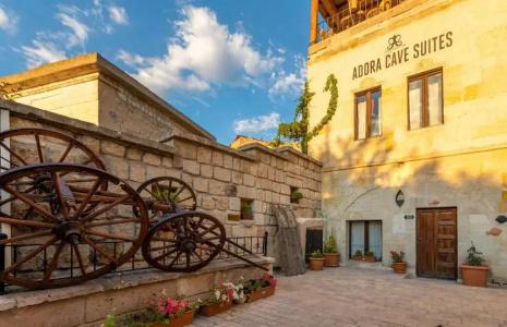 Adora Cave Suites - - 89