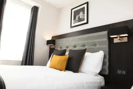 The Tudor Inn - 115