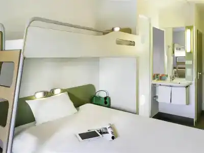 Ibis Budget Salzburg Airport - Self-Check-IN - 2