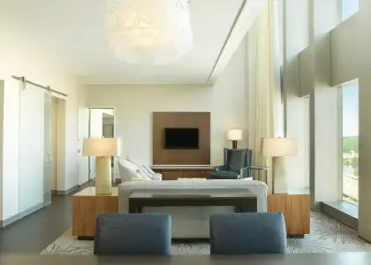 Doubletree by Hilton Cedar Rapids Convention Complex - 2