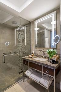 The Artisan MGallery - 64