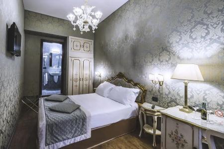 Palazzo Lion Morosini - Check in Presso Locanda Ai Santi Apostoli - 6