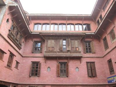 World Heritage and Apartments - 11