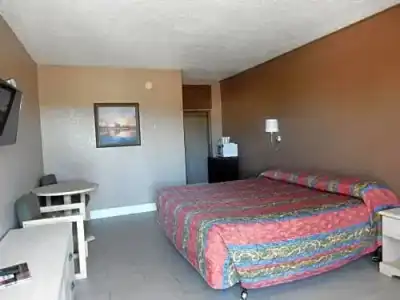 Sunset Inn - 43