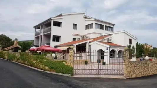 Apartments Karen - 63