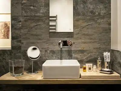 The Independent Suite - 4