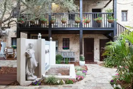 Carmel Pearl - 7