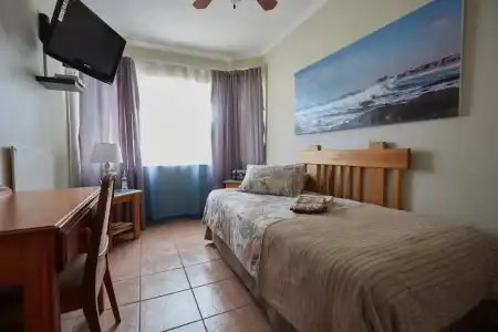 African Kwela Guest House - 5