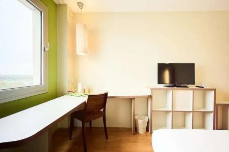 Travelodge Barcelona Cornellà Fira - 36