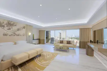 Grand Hyatt - 72