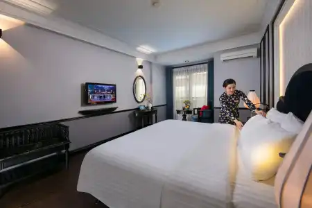 La Beaute Boutique & Spa - 19