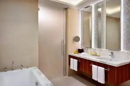 Marriott Downtown Abu Dhabi - 40