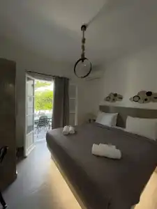 Zoumis Residence - 255