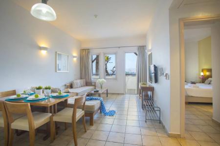 Louis Althea Beach - 9