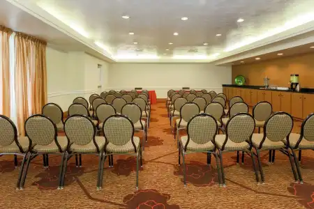 Hilton Garden Inn Tallahassee - 17