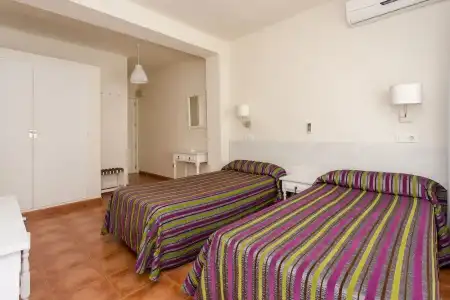 Sol y Miel Hostal - 131