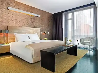 Smyth Tribeca - 73