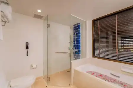 The Briza Beach Resort Khaolak - 44