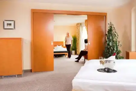 Best Western Premier AirportBerlin - 51
