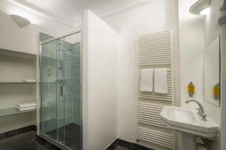Black Star Suites - 47