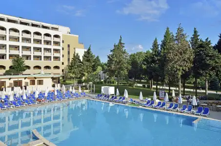 Sol Nessebar Palace Resort & Aquapark - All Inclusive - 11