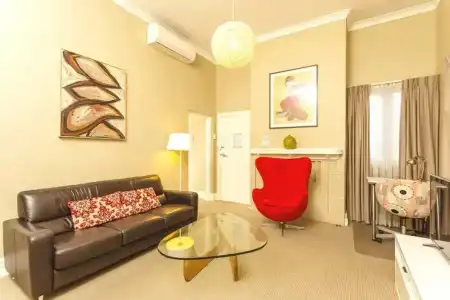 The Club Motel and Apartments - 17