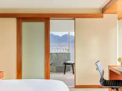 Fairmont Pacific Rim - 7