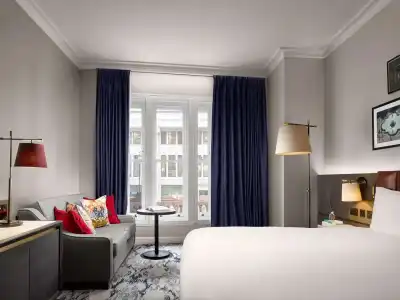 The Trafalgar St. James London, Curio Collection by Hilton - 53