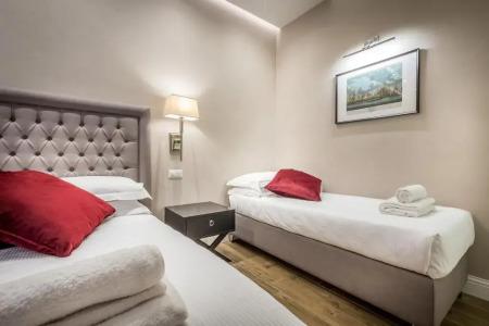 Emma Small Luxury - 65