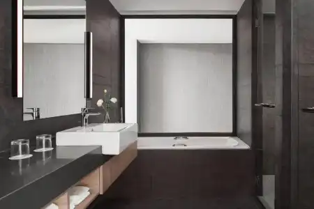 Courtyard by Marriott Phnom Penh - 83