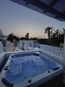 Zoumis Residence - 222