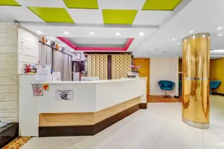UPARs Sukhumvit 11 Nana - 26