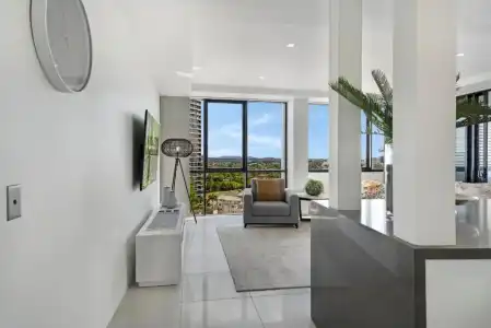 Aria Apartments - 513