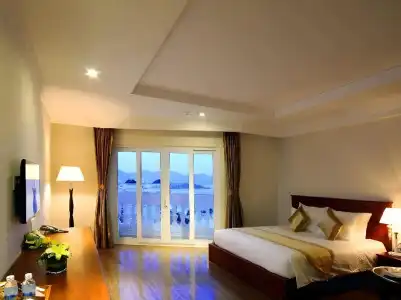 Nha Trang Palace - 5