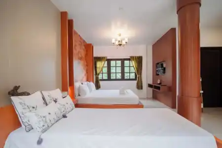 Club Bamboo Boutique Patong Beach Resort - 410