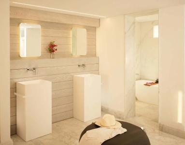 Mykonos Riviera - Small Luxurys of the World - 9