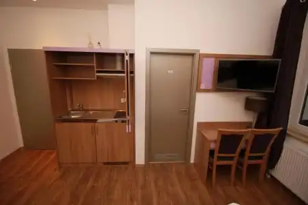 Slamba Hostel Augsburg - 64