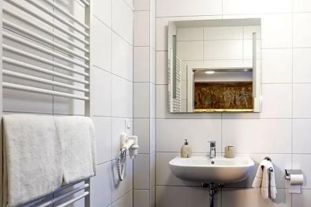 & Restaurant Sparta - 105