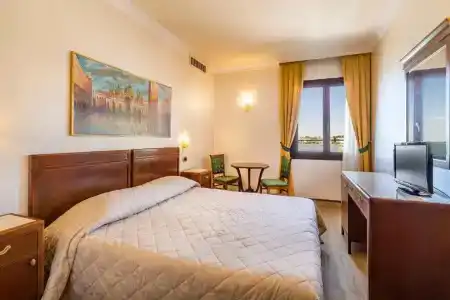 Panorama - 19
